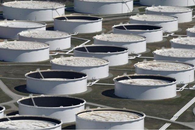 فروش 11 میلیون بشکه نفت از ذخایر استراتژیک آمریکا