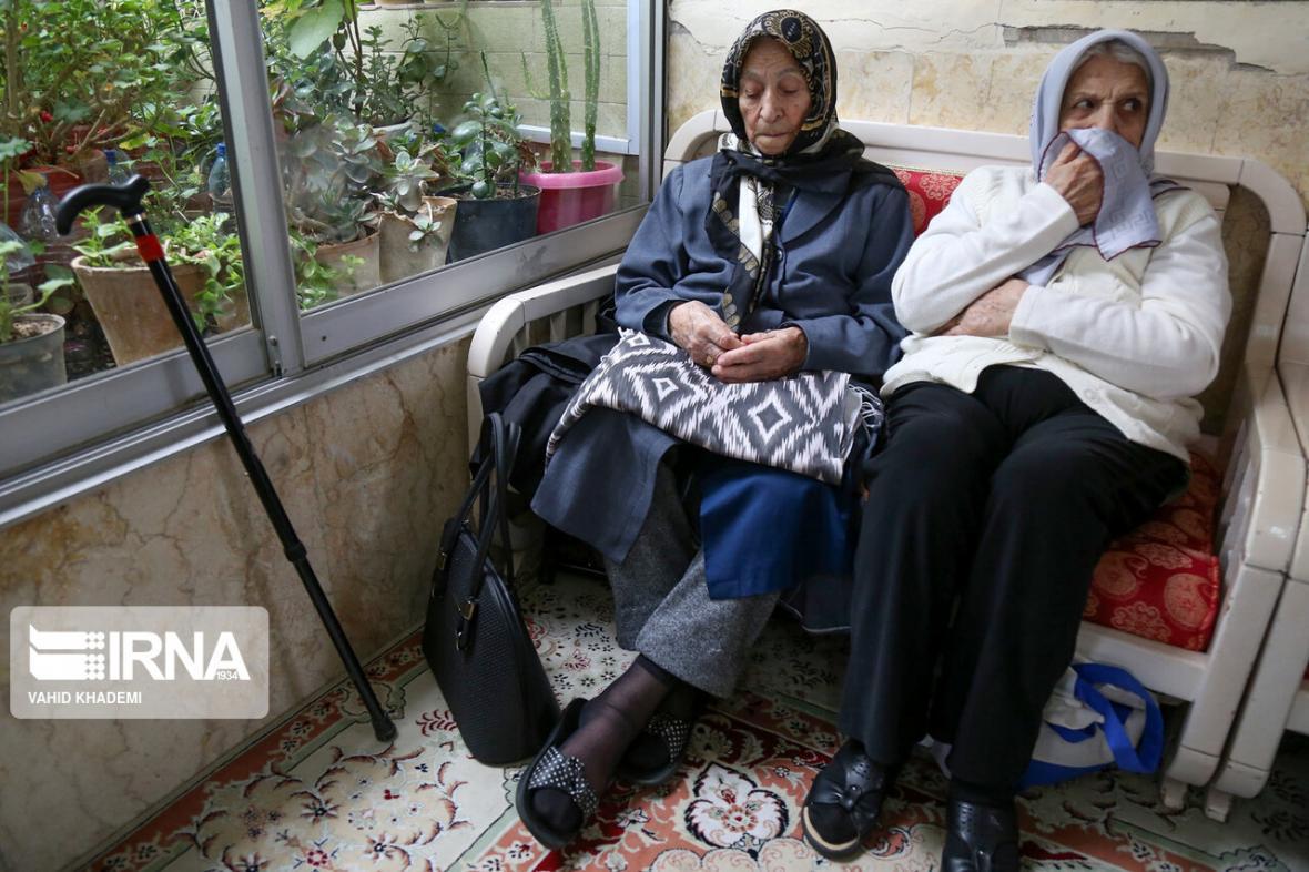 خبرنگاران مرکز سالمندان شیروان به اکسیژن سنج مجهز شد