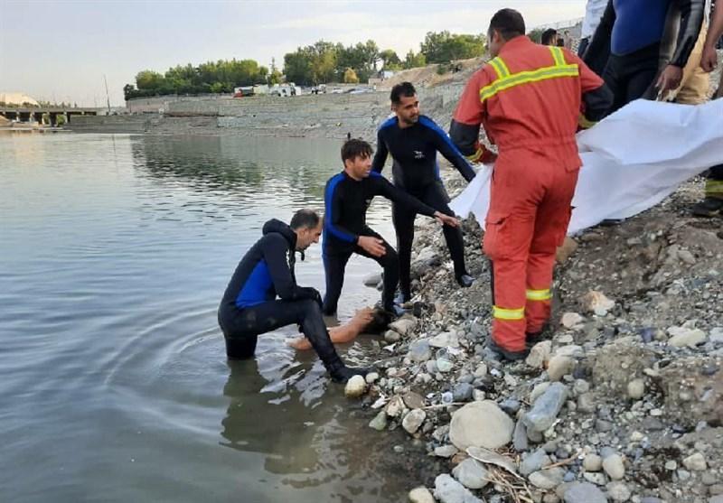 مرگ 3 عضو یک خانواده بر اثر غرق شدن در رودخانه مرگ 3 عضو یک خانواده بر اثر غرق شدن در رودخانه