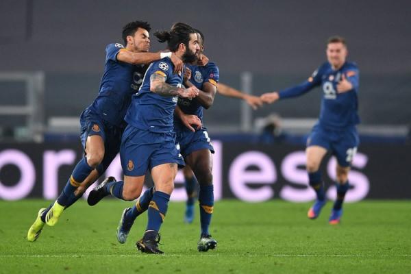 (ویدیو) خلاصه بازی یوونتوس 3 - 2 پورتو؛ خارق العاده و هیجان (ویدیو) خلاصه بازی یوونتوس 3 - 2 پورتو؛ خارق العاده و هیجان انگیز 19 اسفند 99